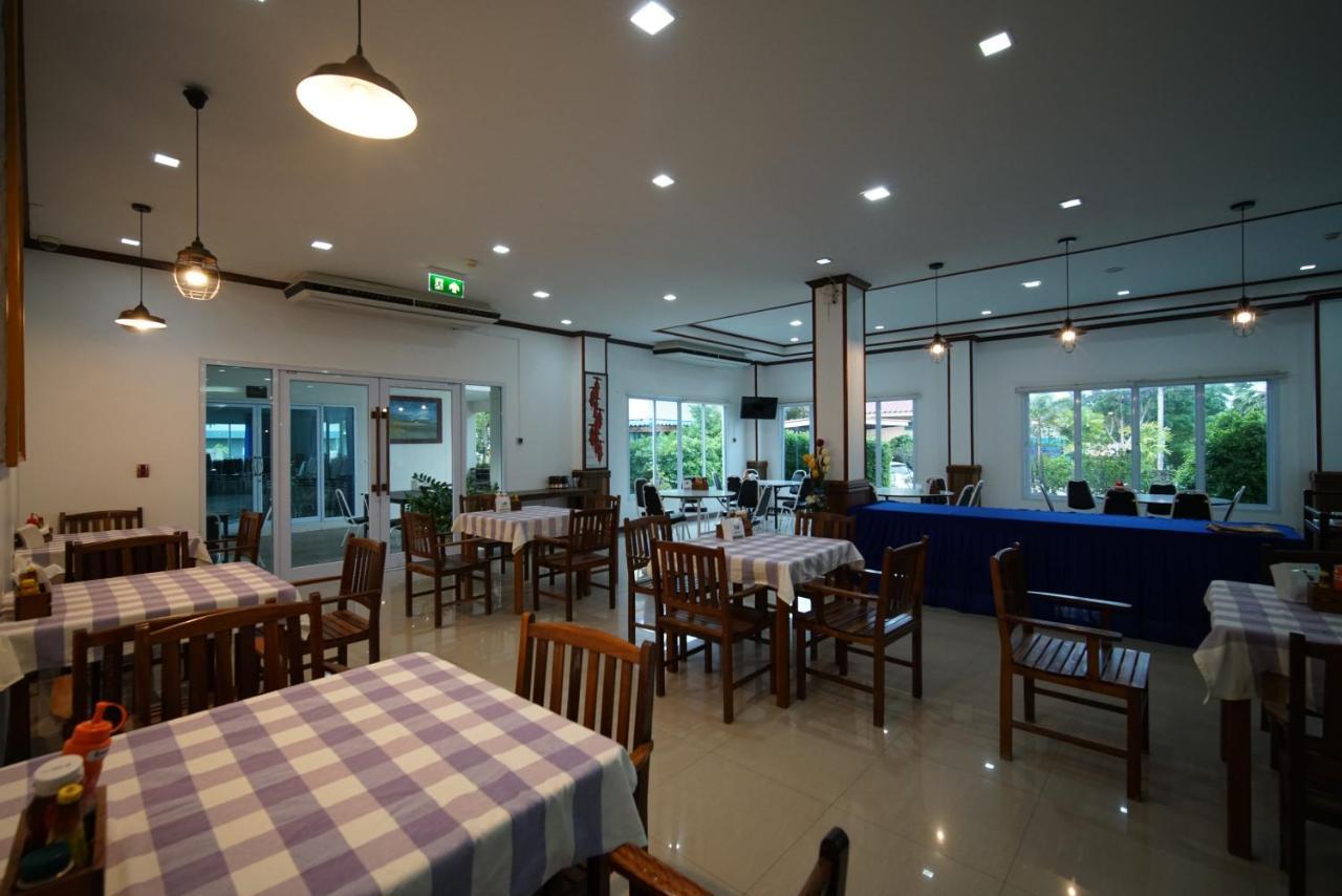 Sea Mountain Khanom Hotel Buitenkant foto