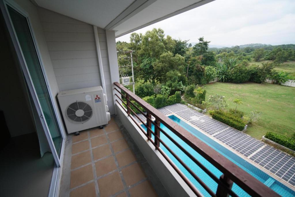 Sea Mountain Khanom Hotel Buitenkant foto