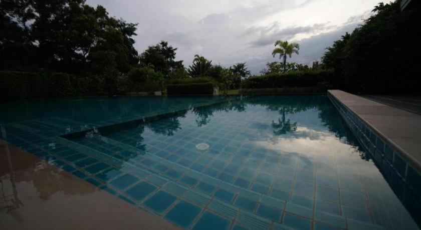 Sea Mountain Khanom Hotel Buitenkant foto