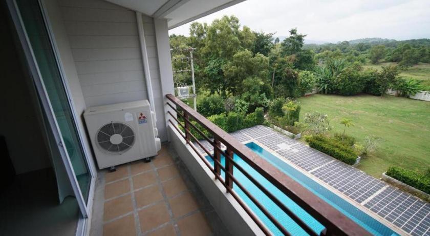 Sea Mountain Khanom Hotel Buitenkant foto