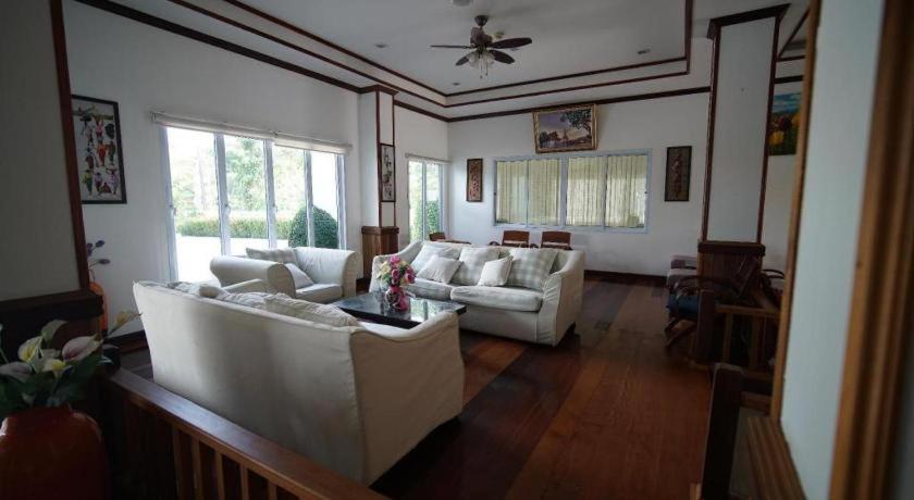 Sea Mountain Khanom Hotel Buitenkant foto